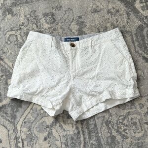 Old Navy Midrise Everyday Shorts in White Eyelet Fabric